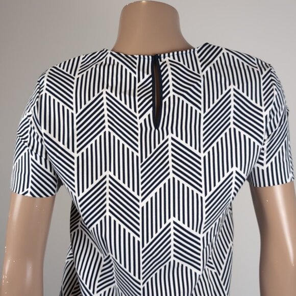 Zara Shift Dress Short Sleeve Arrow  Geometric Print Keyhole Mini Sheath Blue - Picture 7 of 9